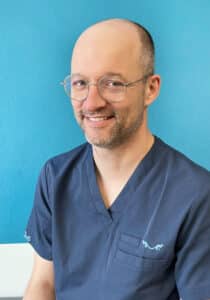 Dr. med. Sebastian Dick1